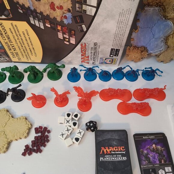Magic The Gathering Arena of the Planeswalkers Tactical Board Game - Picture 7 of 9